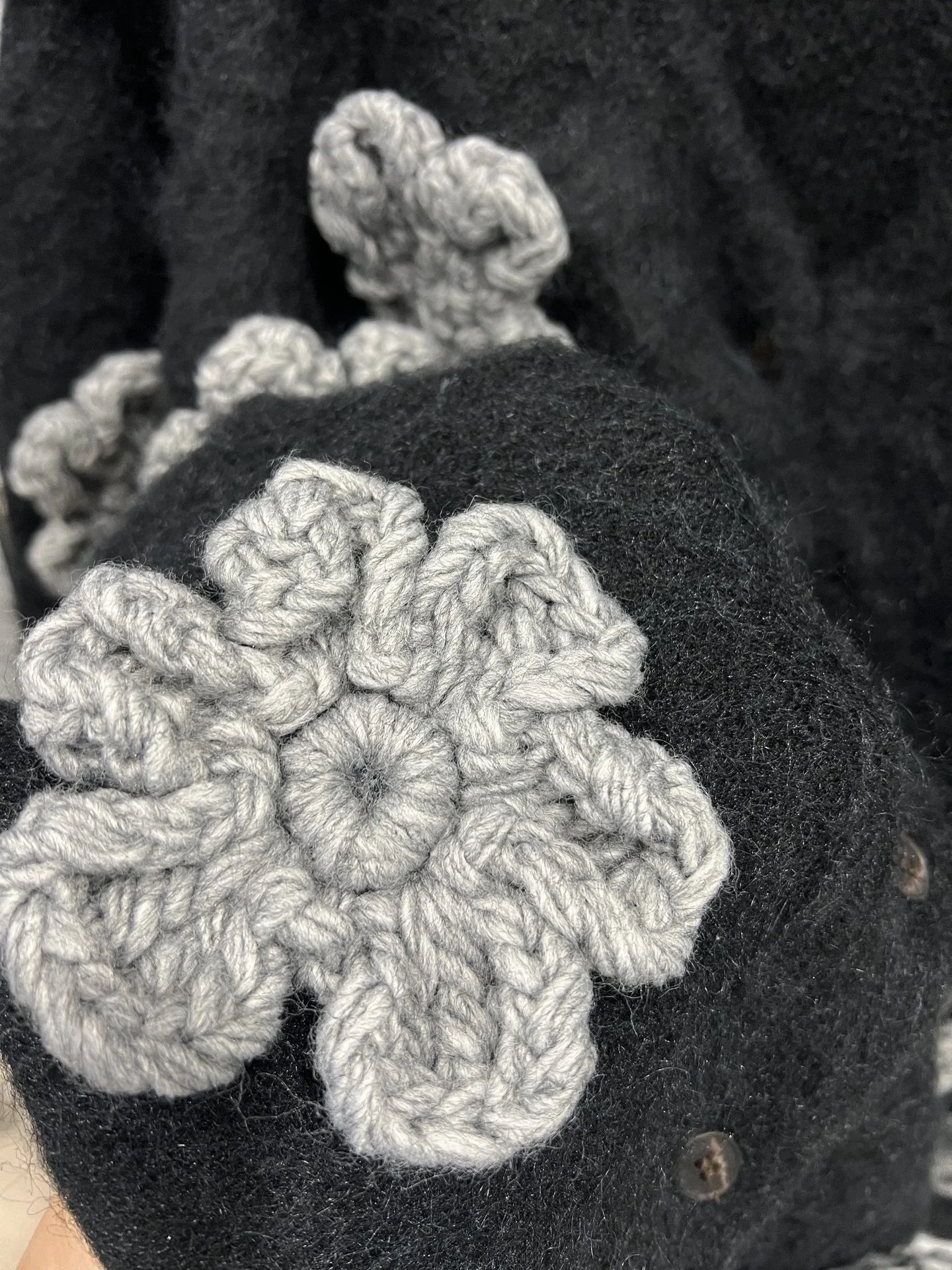 Floral Appliqué Knit Cardigan