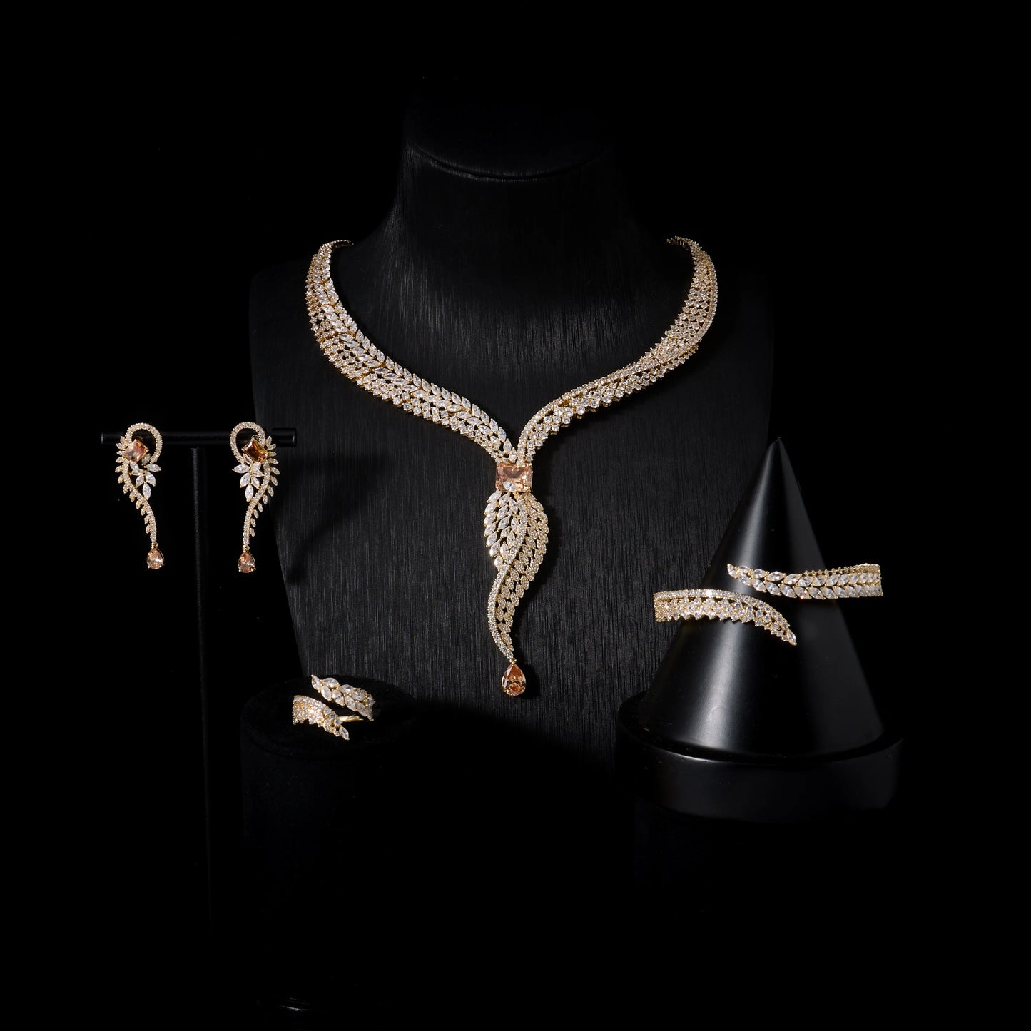 L’Éclat Carmín – Bridal Zirconia Jewellery Set