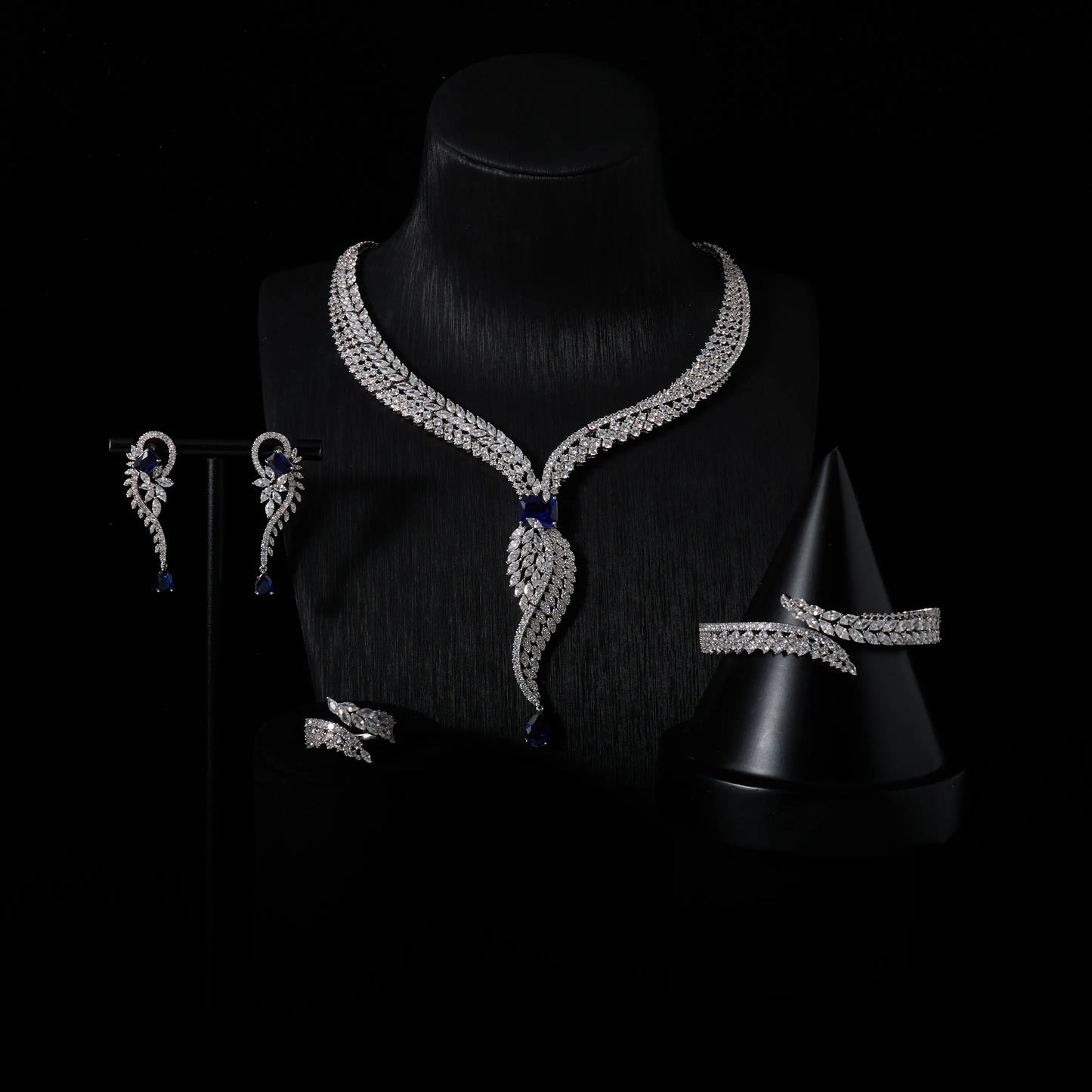 L’Éclat Carmín – Bridal Zirconia Jewellery Set