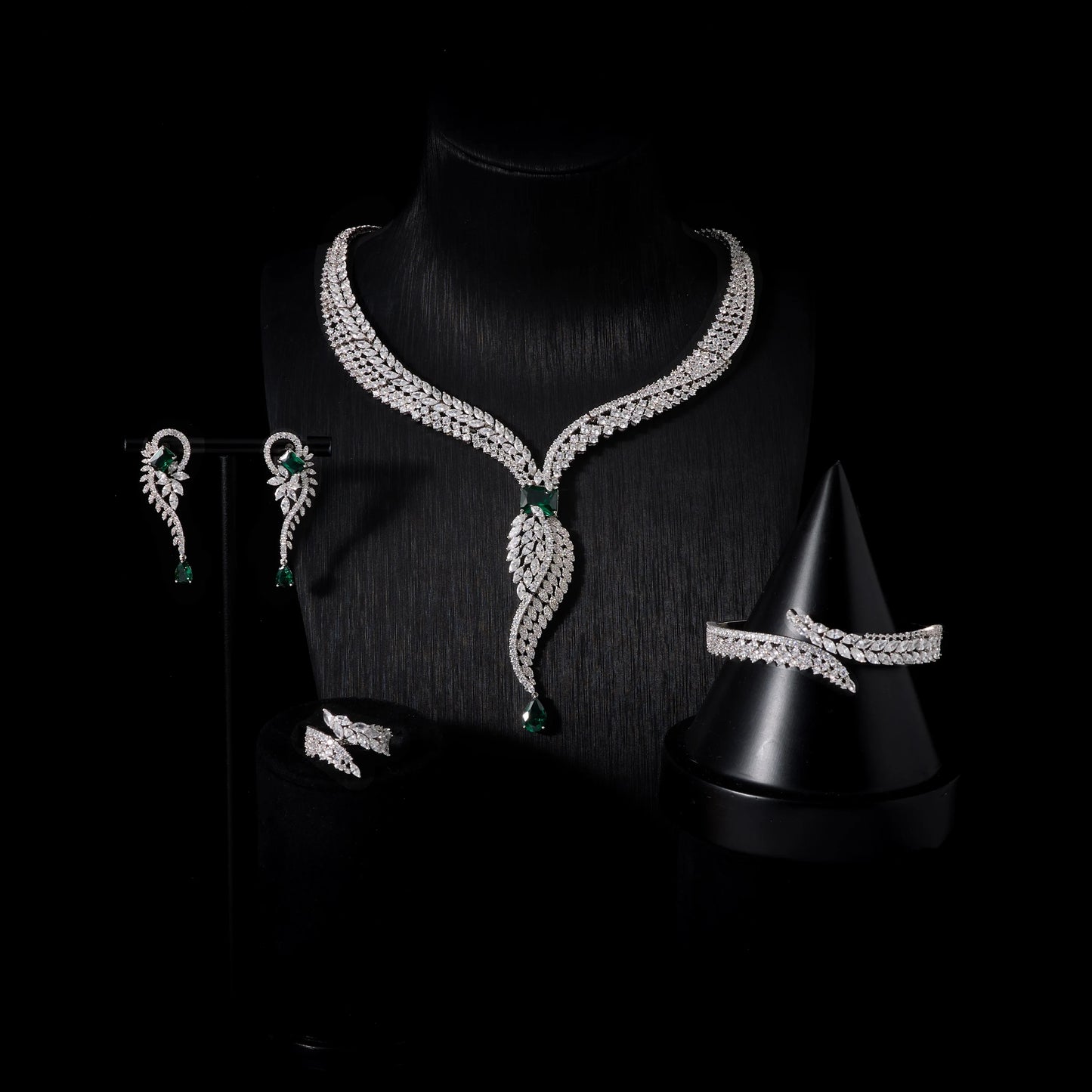 L’Éclat Carmín – Bridal Zirconia Jewellery Set