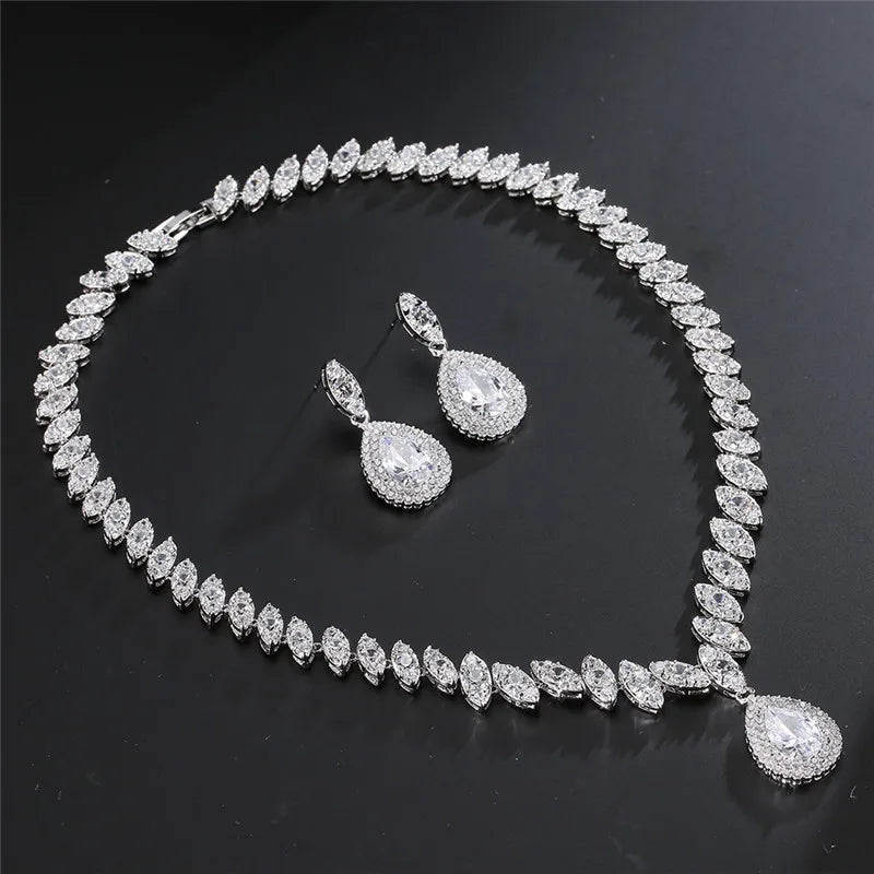 L’Éclat Rouge – Luxury Crystal Zircon Jewellery Set