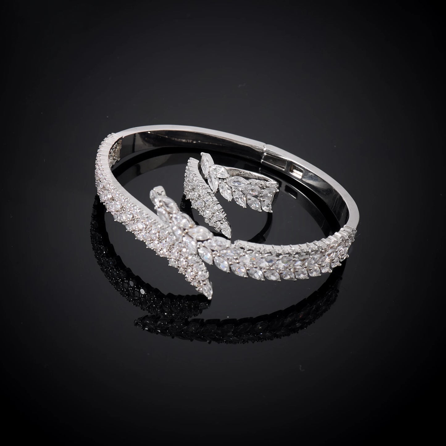 L’Éclat Carmín – Bridal Zirconia Jewellery Set