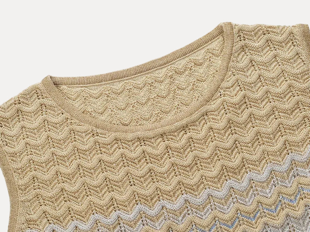 Château Élégance Azure Gold Zigzag Knit Maxi Dress