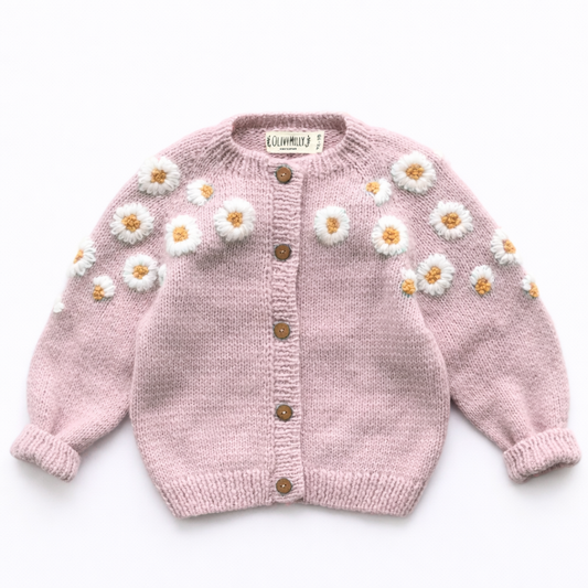 Petite Marguerite™ – Cardigan Brodé d’Enfance