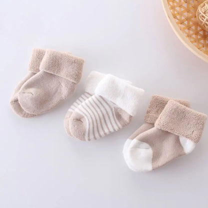 Château Élégance – Newborn Essential Socks | 3-Piece Set