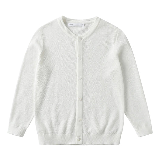 Élise Blanche™ – Cardigan en Coton Pur pour Enfants
Timeless softness. Quiet elegance.