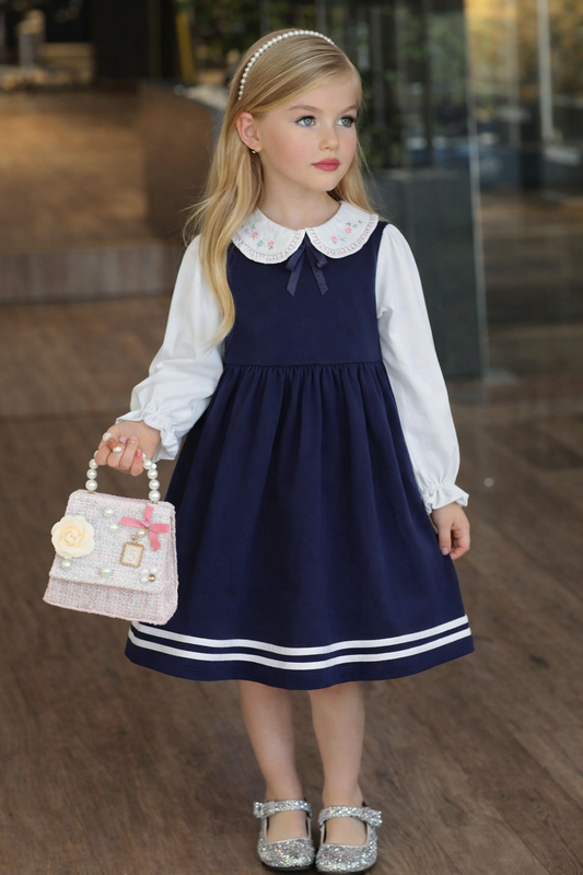 Robe Fille Classique – Petite Académie