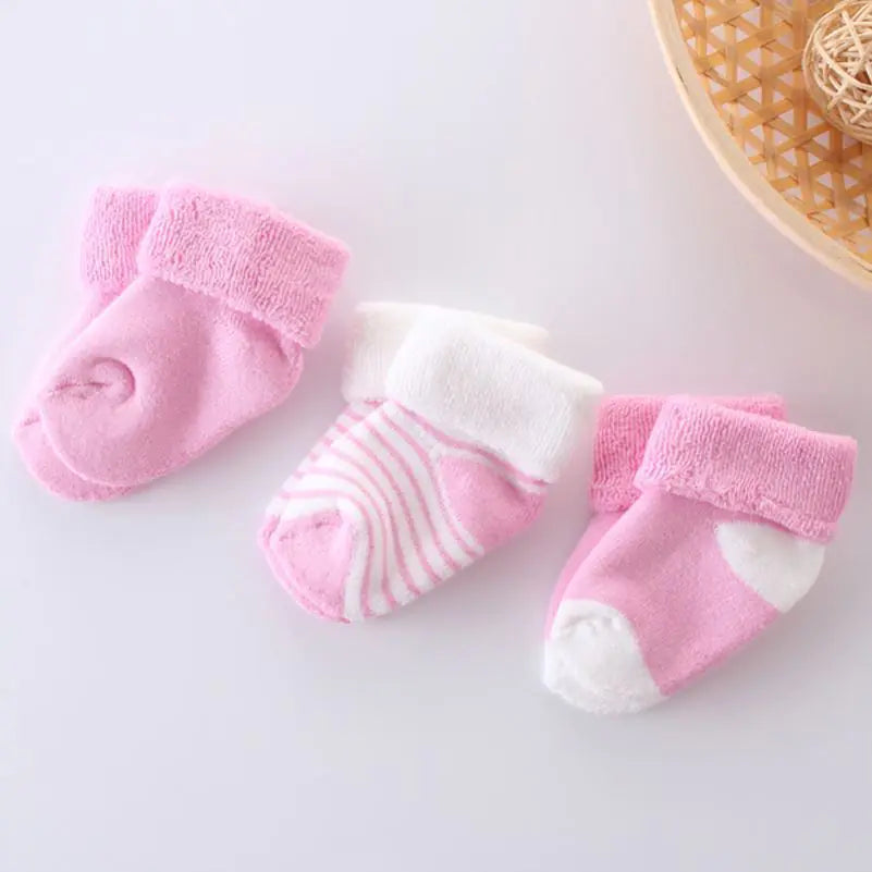 Château Élégance – Newborn Essential Socks | 3-Piece Set